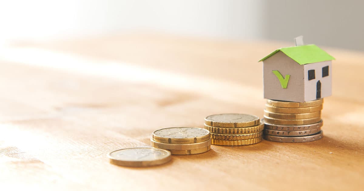 Casa con monete soldi